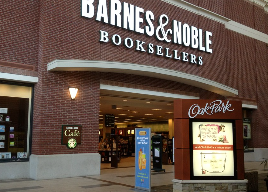 Does Barnes and Noble Take Apple Pay