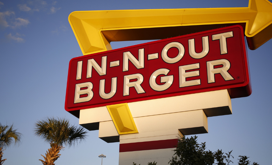 Does In and Out Take Apple Pay?